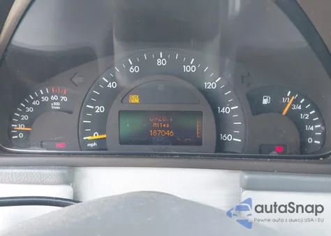 2004 Mercedes-Benz C 240 4Matic из США, поврежденный, VIN WDBRF81J14F543189